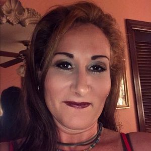 Meet your Posher, Sabrina